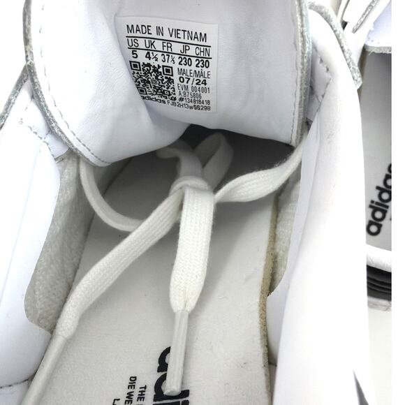 adidas White and Black Athletic Shoes main image 8
